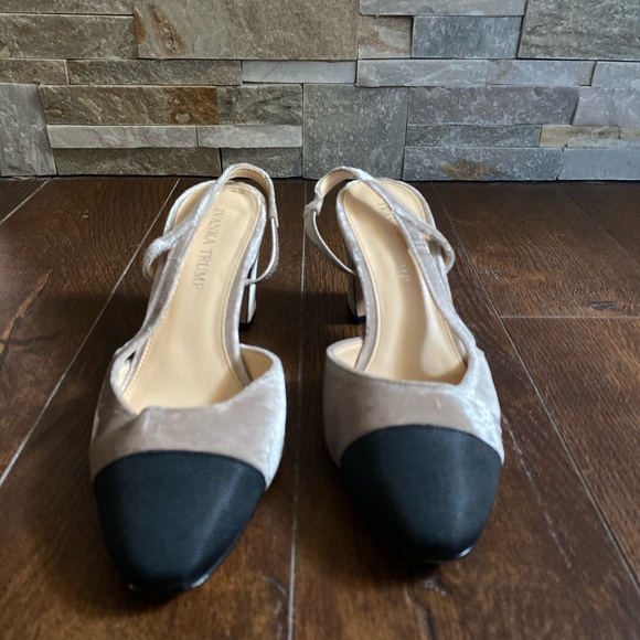 Suede Beautiful shoes worn once - Picture 2 of 8